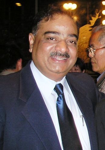 Naresh K Mehta